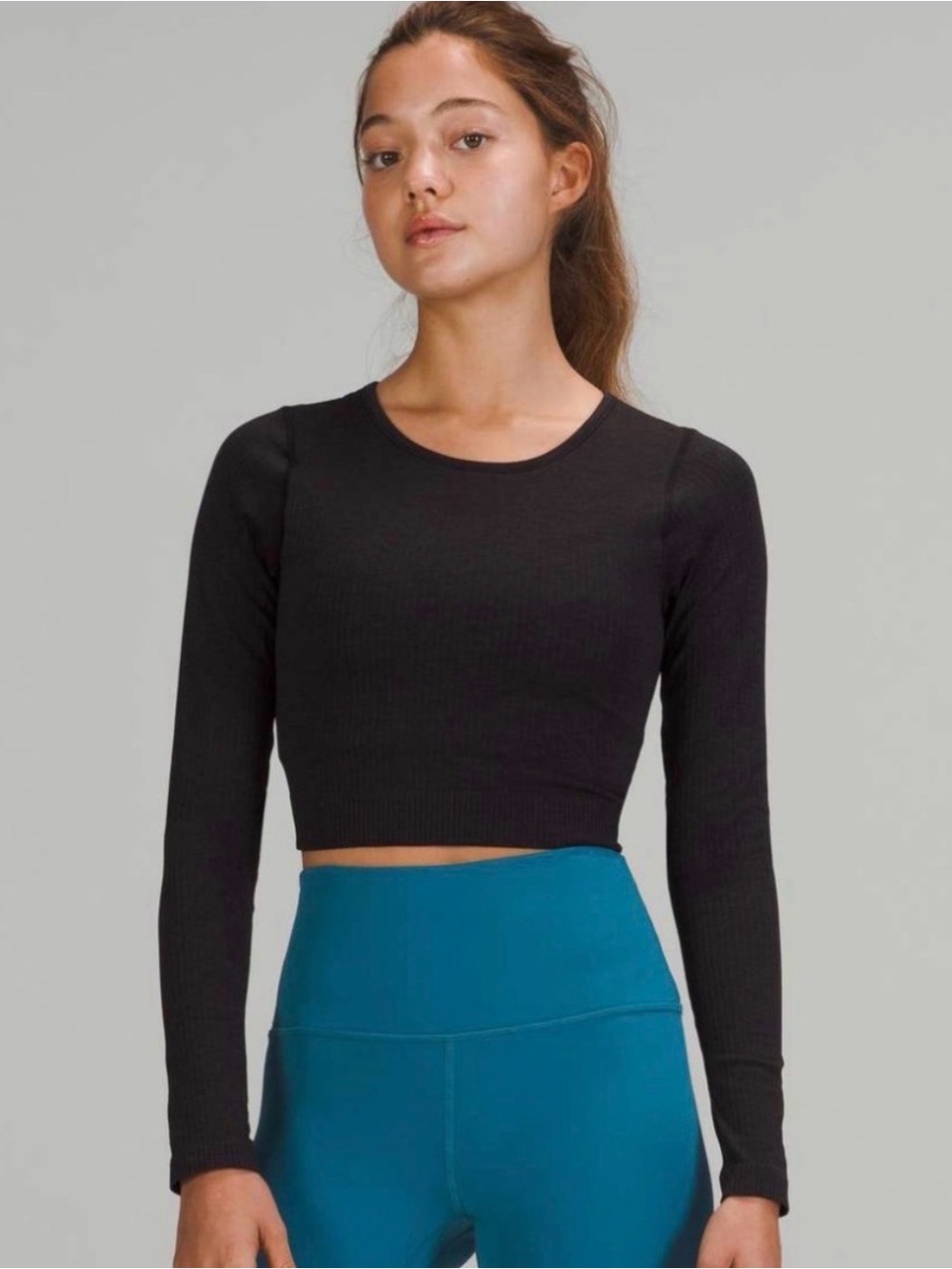 Black Long-Sleeve Ebb Cropped Ribbed Top - Women